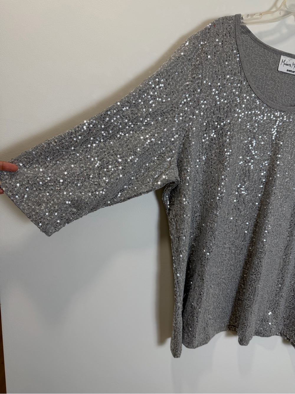 NWT Avenue Modern Metallics Silver Sequin Tunic Top Plus Size 22/24 - Picture 2 of 8